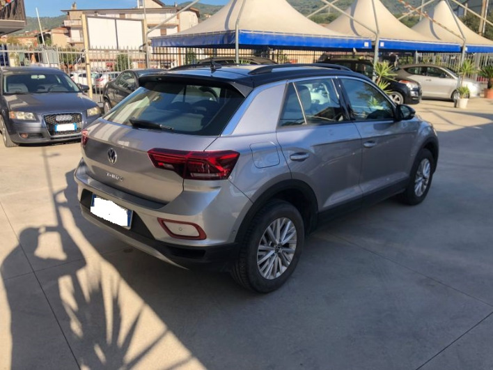 Volkswagen T-Roc 1.5TSI ACT DSG R-Line 2023 - immagine 4