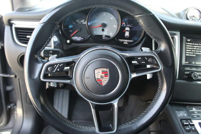 Porsche Macan S Diesel - immagine 3