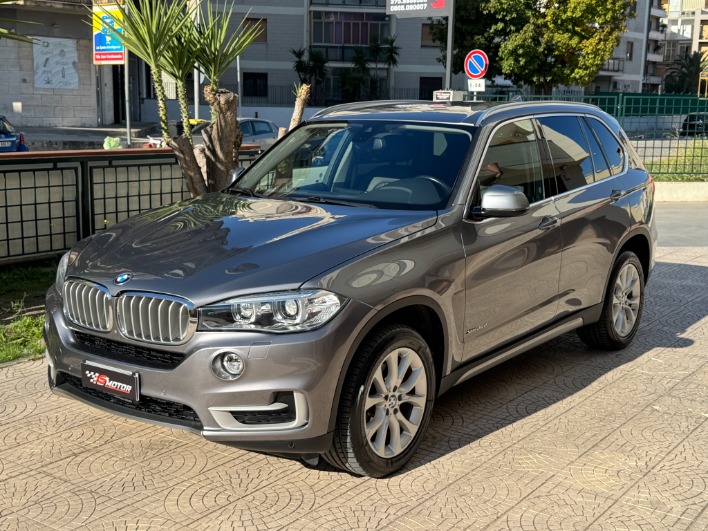 BMW X5 XDRIVE 30D LUXURY 249CV AUTO - immagine 1