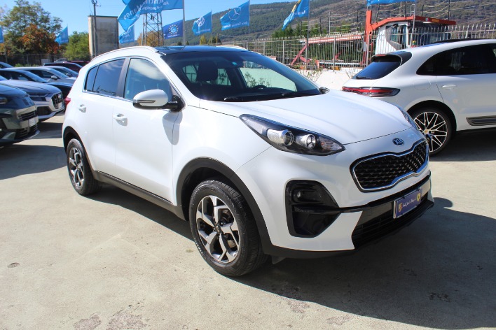 1.6 CRDI 115 2WD Business Class - immagine 2