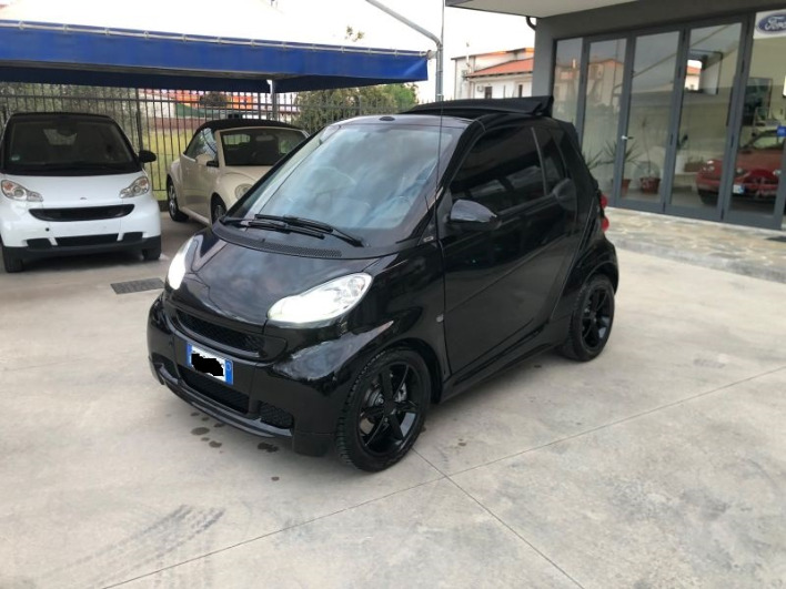 Smart ForTwo 1000 52 kW MHD cabrio 2011 - immagine 2