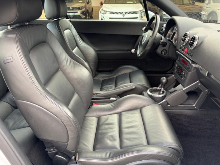 Audi TT mk1 2005 Coupe 1.8t tiptronic - immagine 14