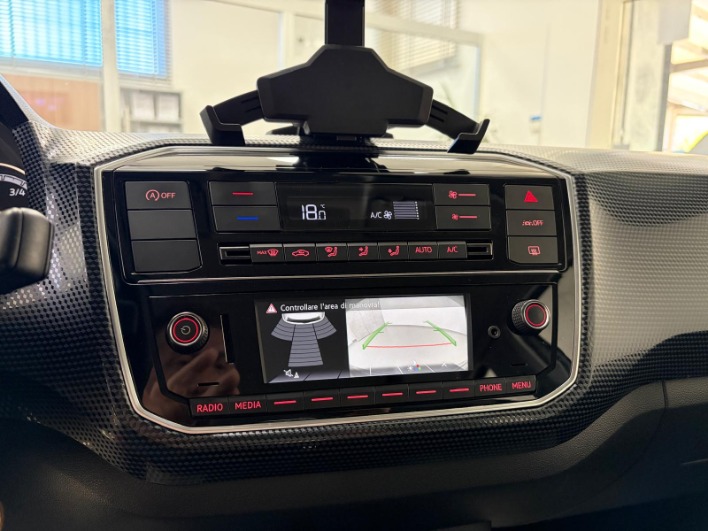 Volkswagen up! 2021 5p 1.0 evo Move 65cv - immagine 9